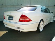 ベース車両　年式：2001年式　グレード：S500L　純正色：カルセドニーシルバー